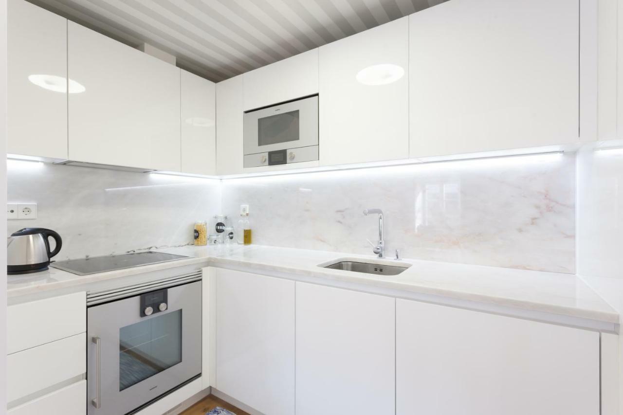 Flh Restauradores Amazing Flat With View Lisbon Luaran gambar